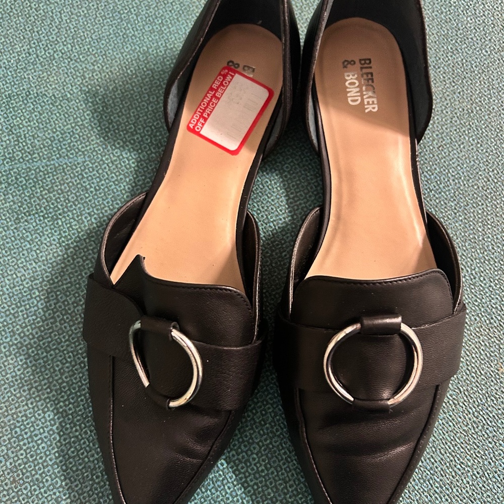 Bleecker & Bond Black Pointy Toe Flats Size 10